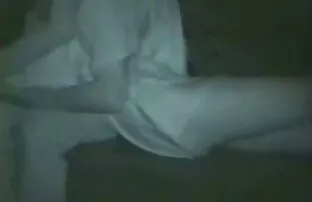 A lány felvette cigány pornó magát egyedül