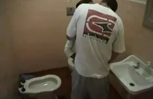Azt is felvette a lány a nagy mell szex fehér retek