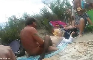 Jó reggelt, unokahúgom. punci nyálas