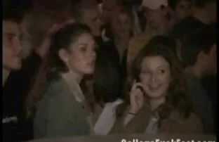 A tabellán ingyen porno magyarul kezdtünk el játszani, és egy macskával a mellkasunkon fejeztük be a mérkőzést.