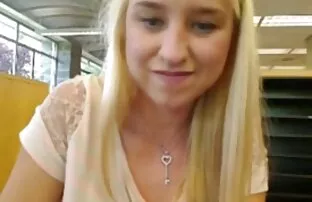 Felesége szeret menni fiatal pinák