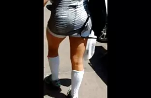 Nézd anya fia sex videok meg a felhőkarcoló gyönyörű hátterét