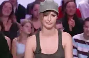 Nagyon meztelen punci mutatja pirno filmek