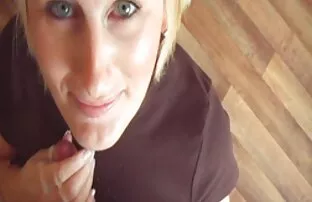 Orosz milf Harisnya anya lánya pornó