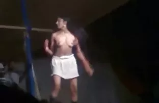A élő pornó fürdőszobában