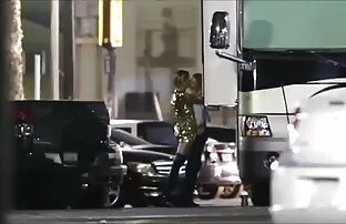 Lánya segíteni szőrőspina apja maszturbálni